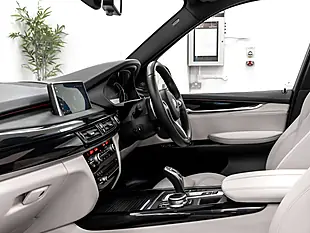 Used 2017 BMW X5 M Sport Black Sapphire - Interior and Exterior details 16