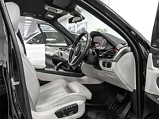 Used 2017 BMW X5 M Sport Black Sapphire - Interior and Exterior details 11