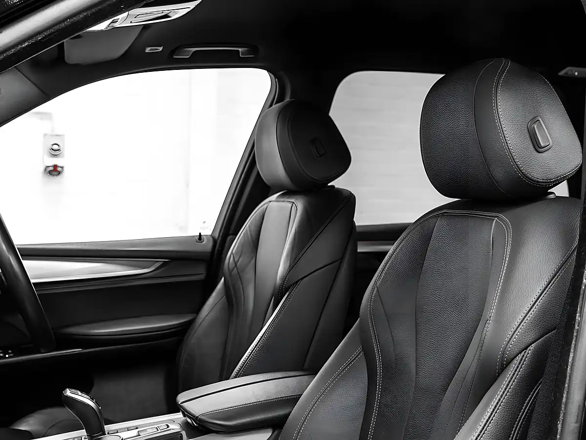 Used 2017 BMW X5 M Sport Black Sapphire - Interior and Exterior details 14