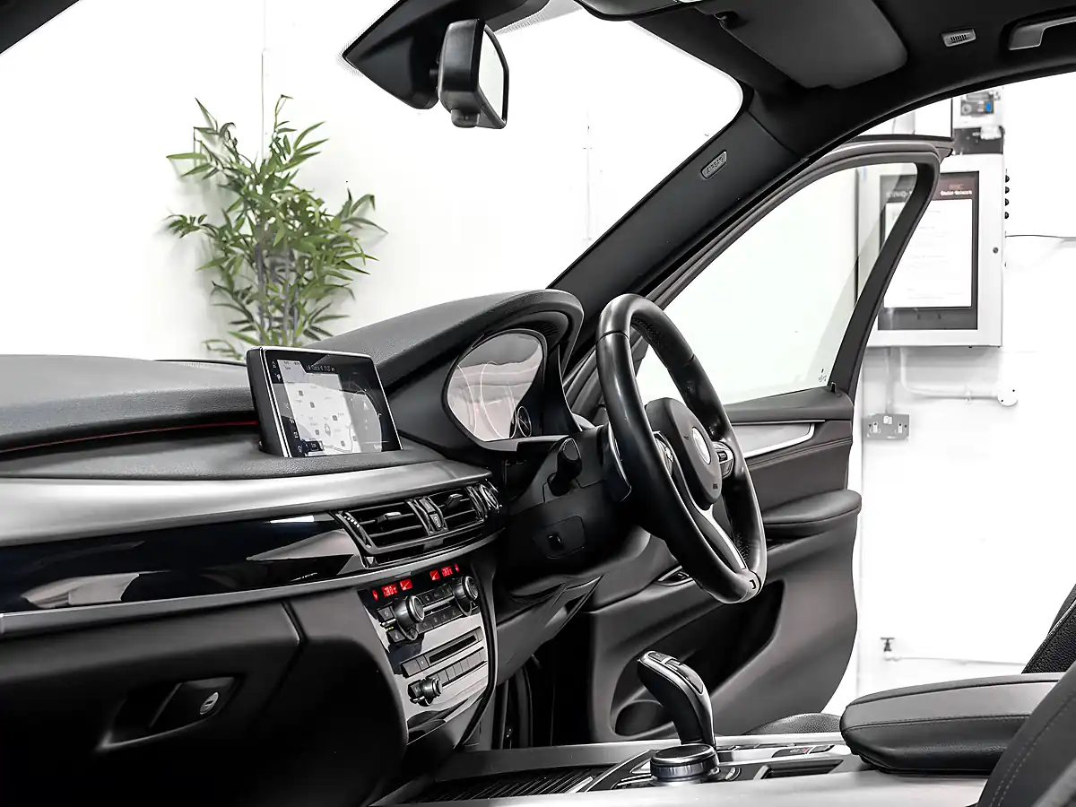 Used 2017 BMW X5 M Sport Black Sapphire - Interior and Exterior details 17