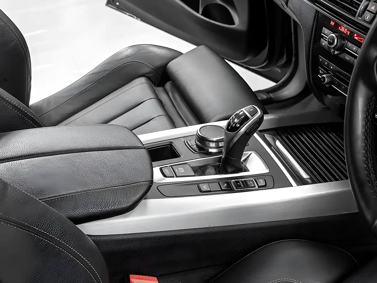 Used 2017 BMW X5 M Sport Black Sapphire - Interior and Exterior details 18