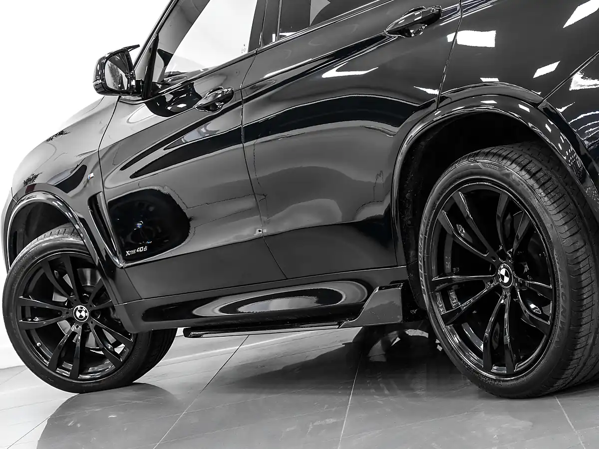 Used 2017 BMW X5 M Sport Black Sapphire - Interior and Exterior details 10
