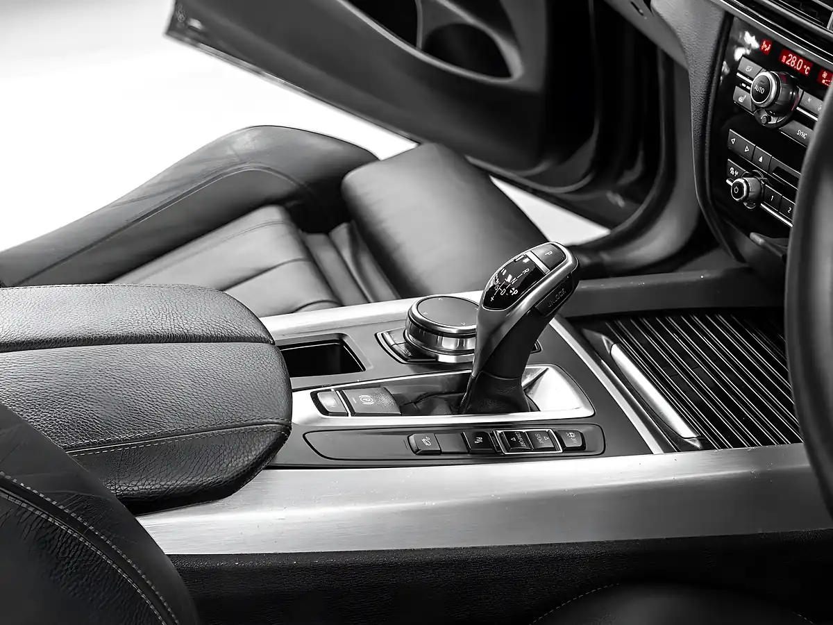 Used 2017 BMW X5 M Sport Black Sapphire - Interior and Exterior details 15