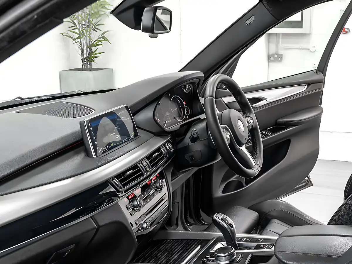 Used 2017 BMW X5 M Sport Black Sapphire - Interior and Exterior details 18