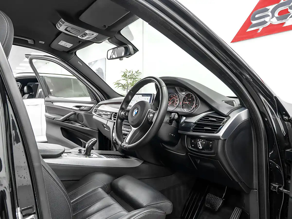Used 2017 BMW X5 M Sport Black Sapphire - Interior and Exterior details 16