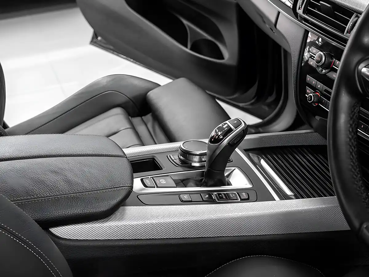 Used 2017 BMW X5 M Sport Black Sapphire - Interior and Exterior details 18
