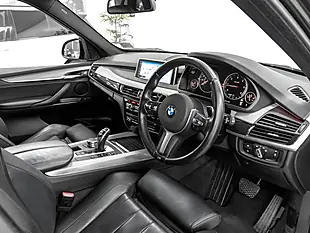 Used 2017 BMW X5 M Sport Black Sapphire - Interior and Exterior details 12