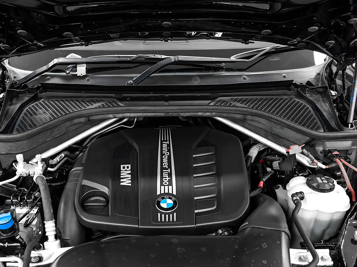 Used 2017 BMW X5 M Sport Black Sapphire - Interior and Exterior details 15