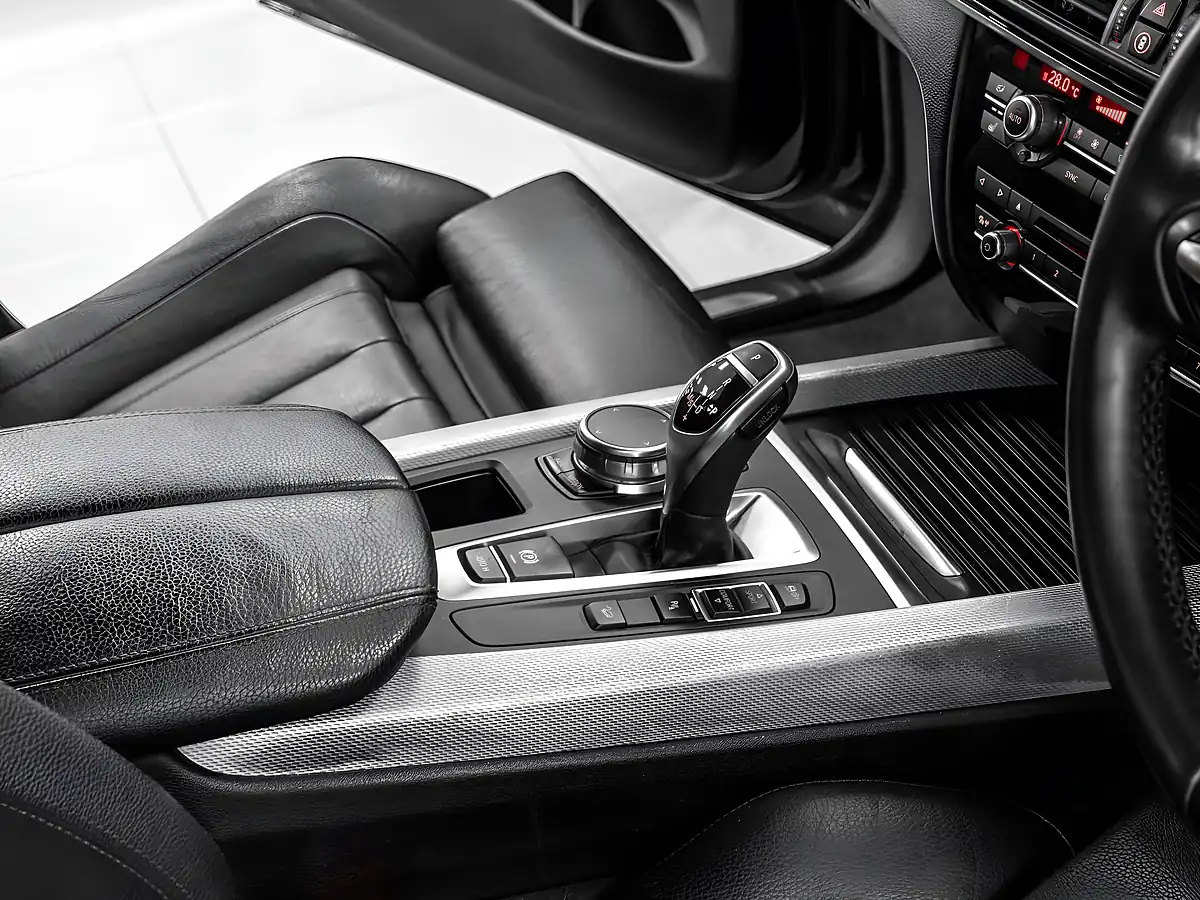 Used 2017 BMW X5 M Sport Black Sapphire - Interior and Exterior details 17