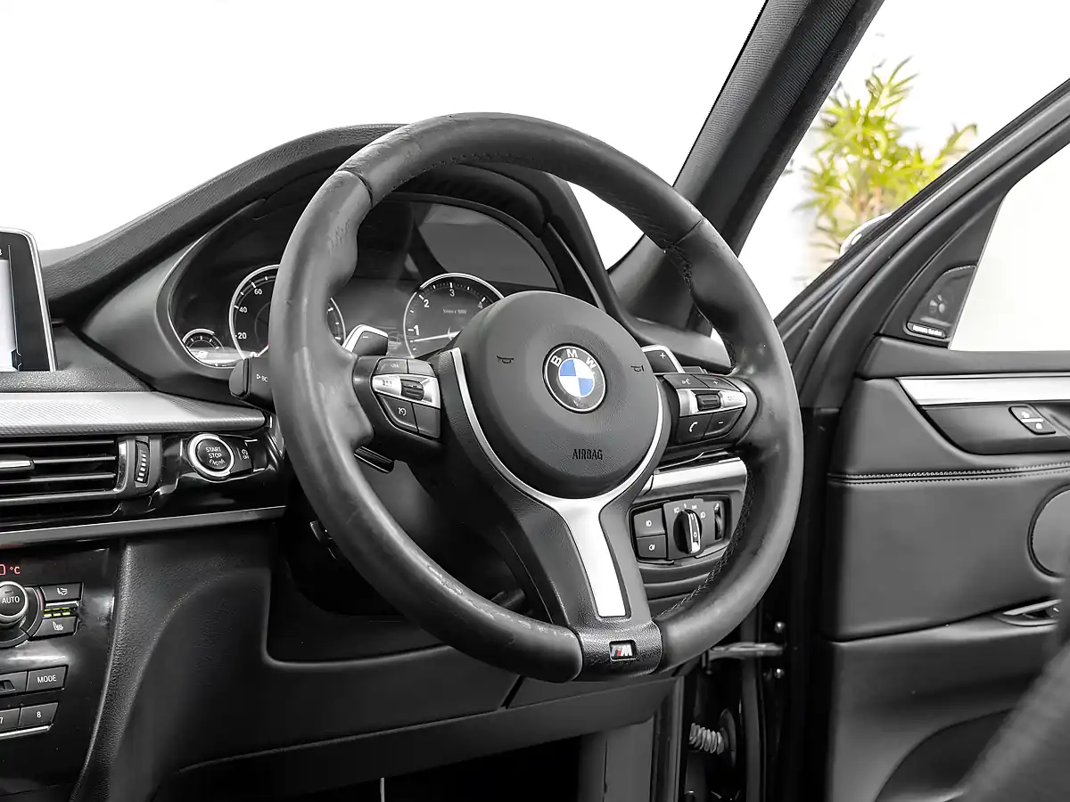 Used 2017 BMW X5 M Sport Black Sapphire - Interior and Exterior details 17