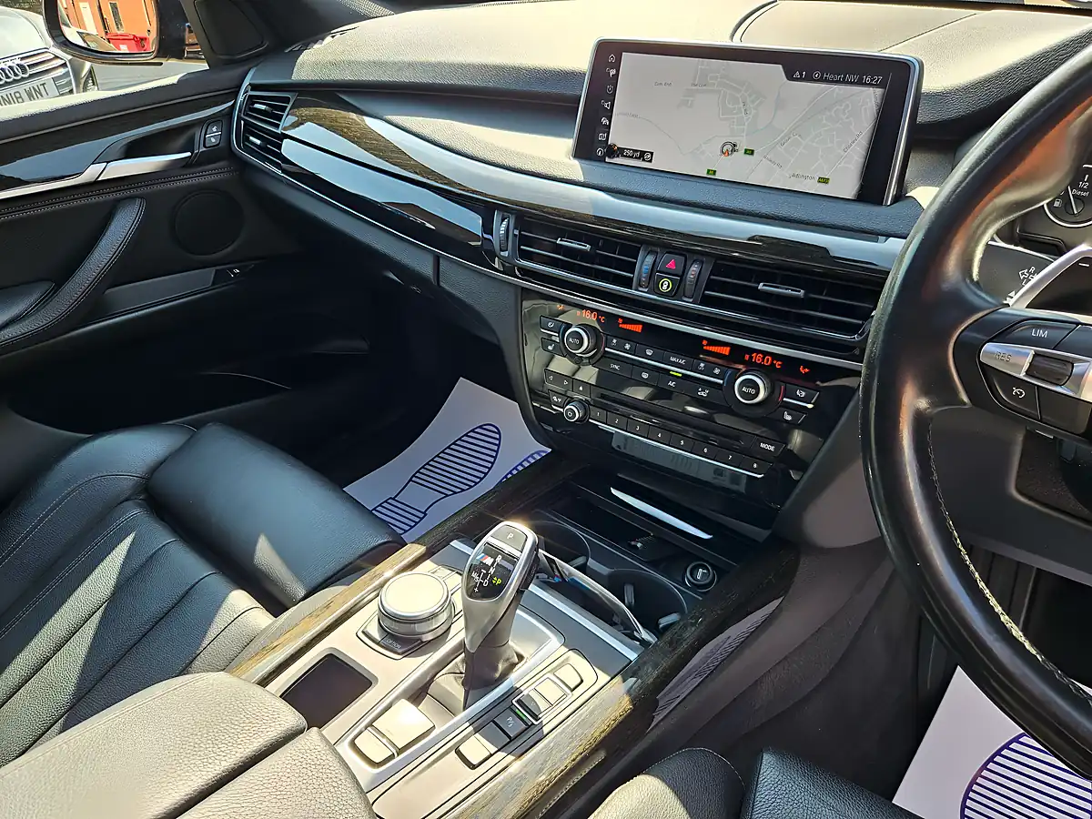 Used 2017 BMW X5 M Sport Black Sapphire Metallic - Interior and Exterior details 10