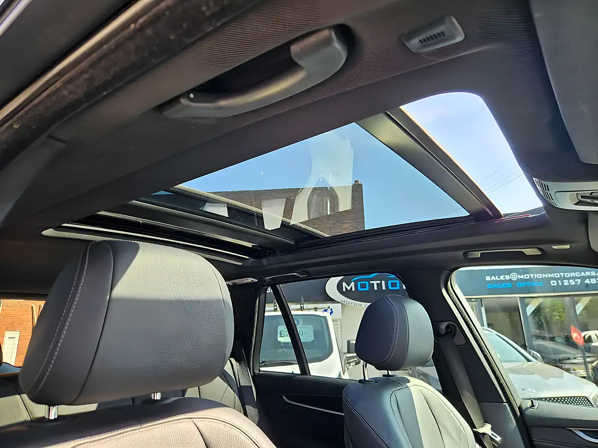 Used 2017 BMW X5 M Sport Black Sapphire Metallic - Interior and Exterior details 12