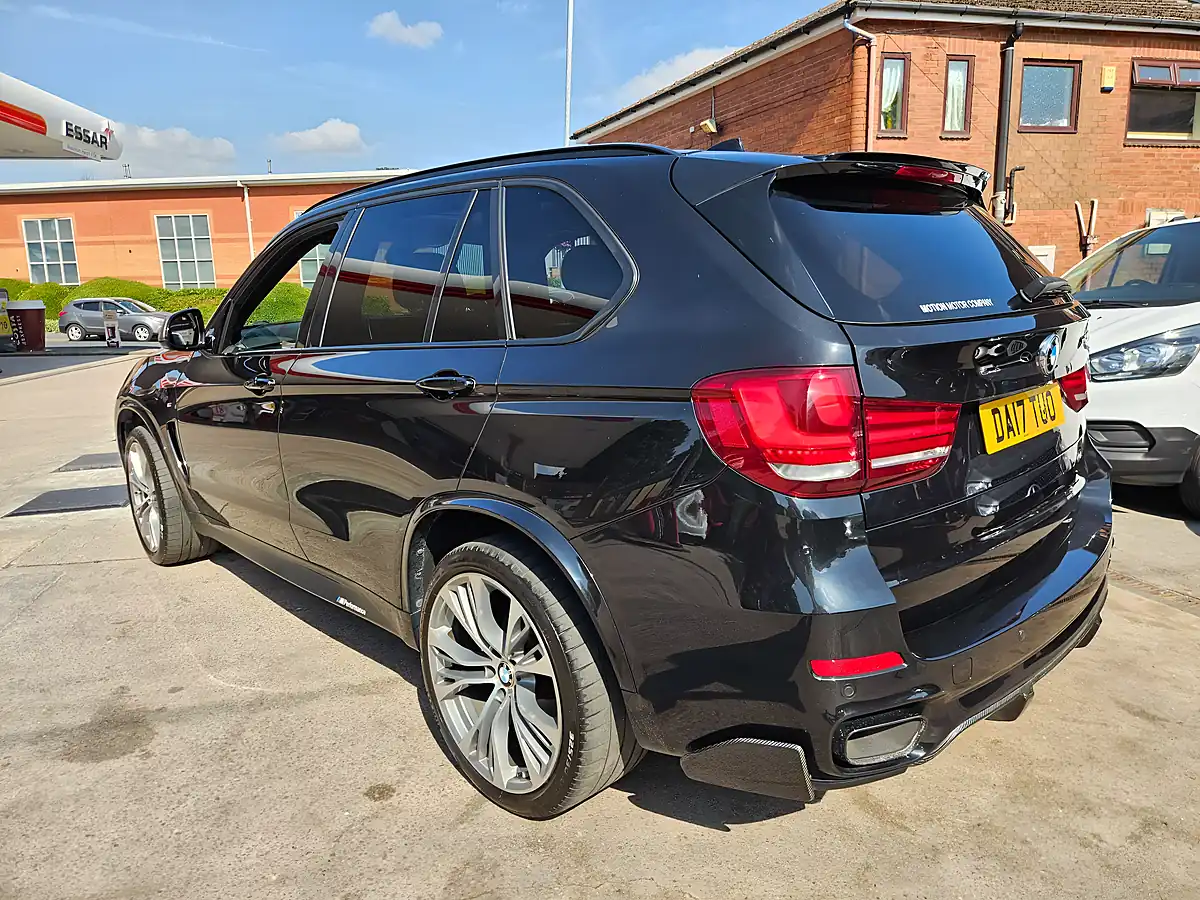 Used 2017 BMW X5 M Sport Black Sapphire Metallic - Interior and Exterior details 8