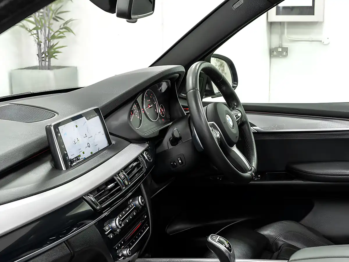 Used 2017 BMW X5 M Sport Carbon Black - Interior and Exterior details 17