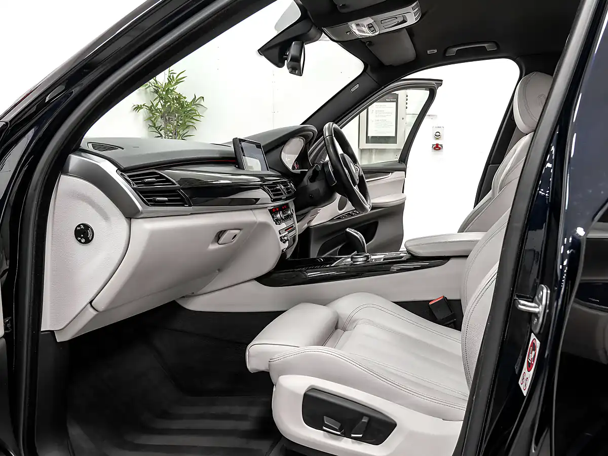 Used 2017 BMW X5 M Sport Carbon Black - Interior and Exterior details 11