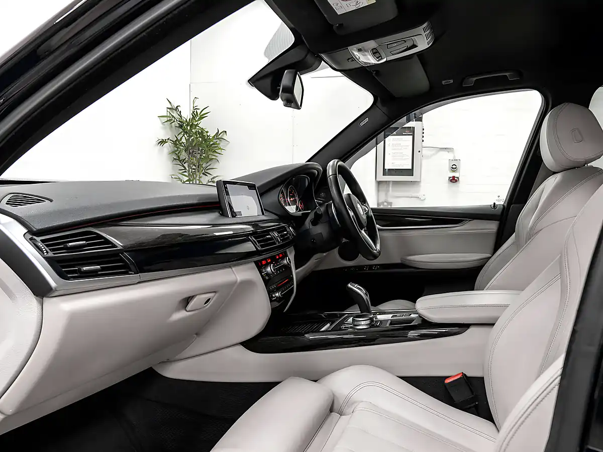 Used 2017 BMW X5 M Sport Carbon Black - Interior and Exterior details 12