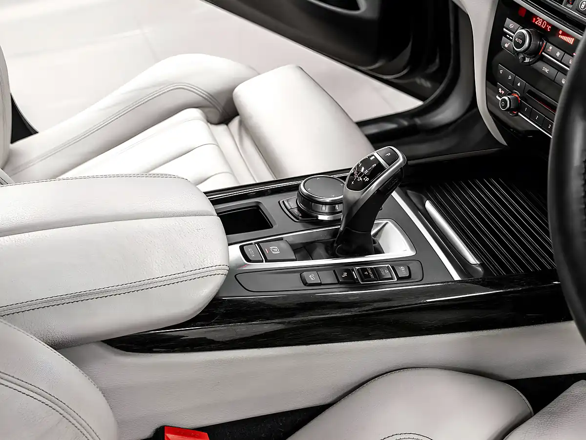 Used 2017 BMW X5 M Sport Carbon Black - Interior and Exterior details 17