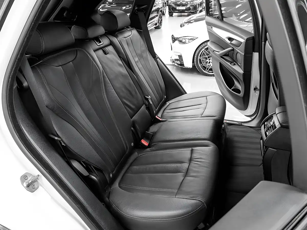 Used 2017 BMW X5 M Sport Mineral White - Interior and Exterior details 15