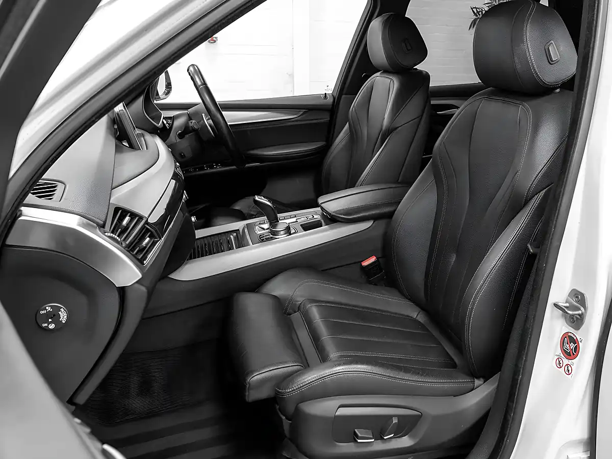 Used 2017 BMW X5 M Sport Mineral White - Interior and Exterior details 14
