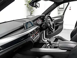 Used 2017 BMW X5 M Sport Mineral White - Interior and Exterior details 18
