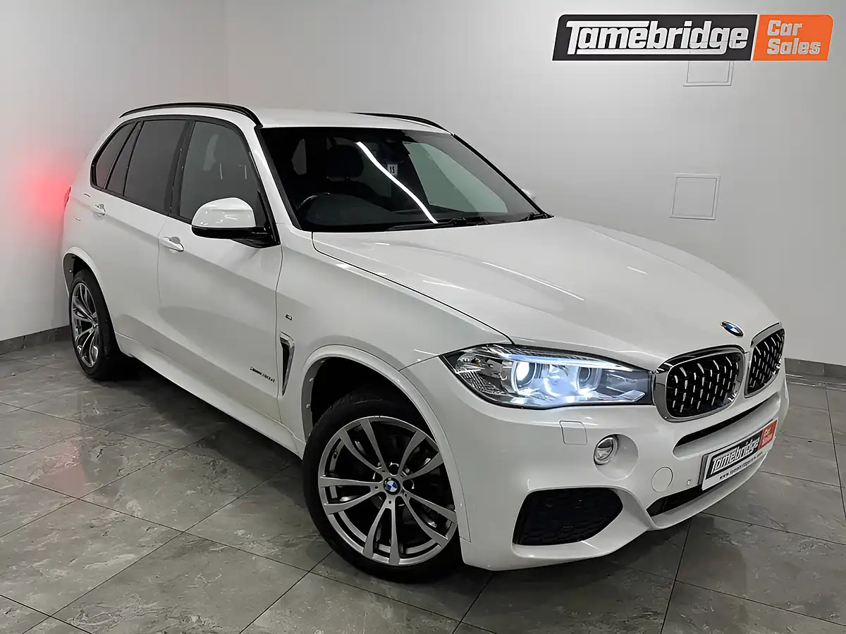 Used 2017 BMW X5 M Sport Mineral White - Interior and Exterior details 3