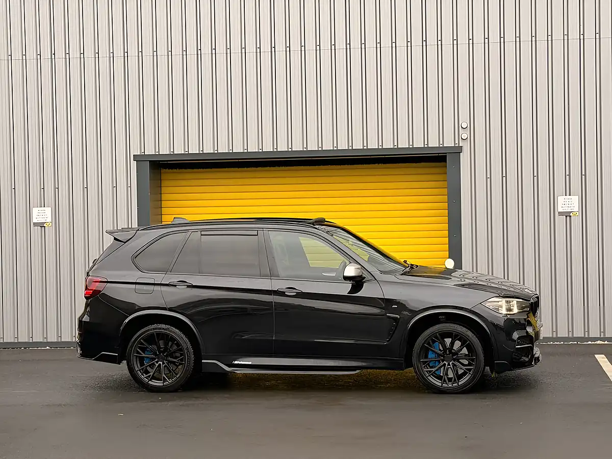 Used 2017 BMW X5 M Sport Plus Black - Interior and Exterior details 6