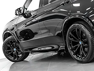 Used 2017 BMW X5 M Sport Sapphire Black - Interior and Exterior details 10