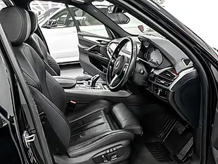 Used 2017 BMW X5 M Sport Sapphire Black - Interior and Exterior details 11