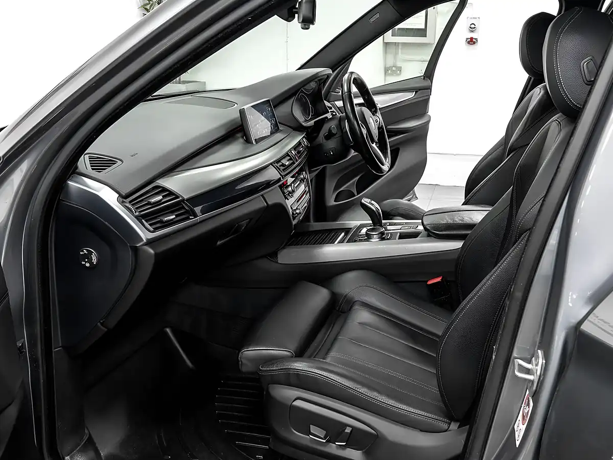 Used 2017 BMW X5 M Sport Space Grey - Interior and Exterior details 17