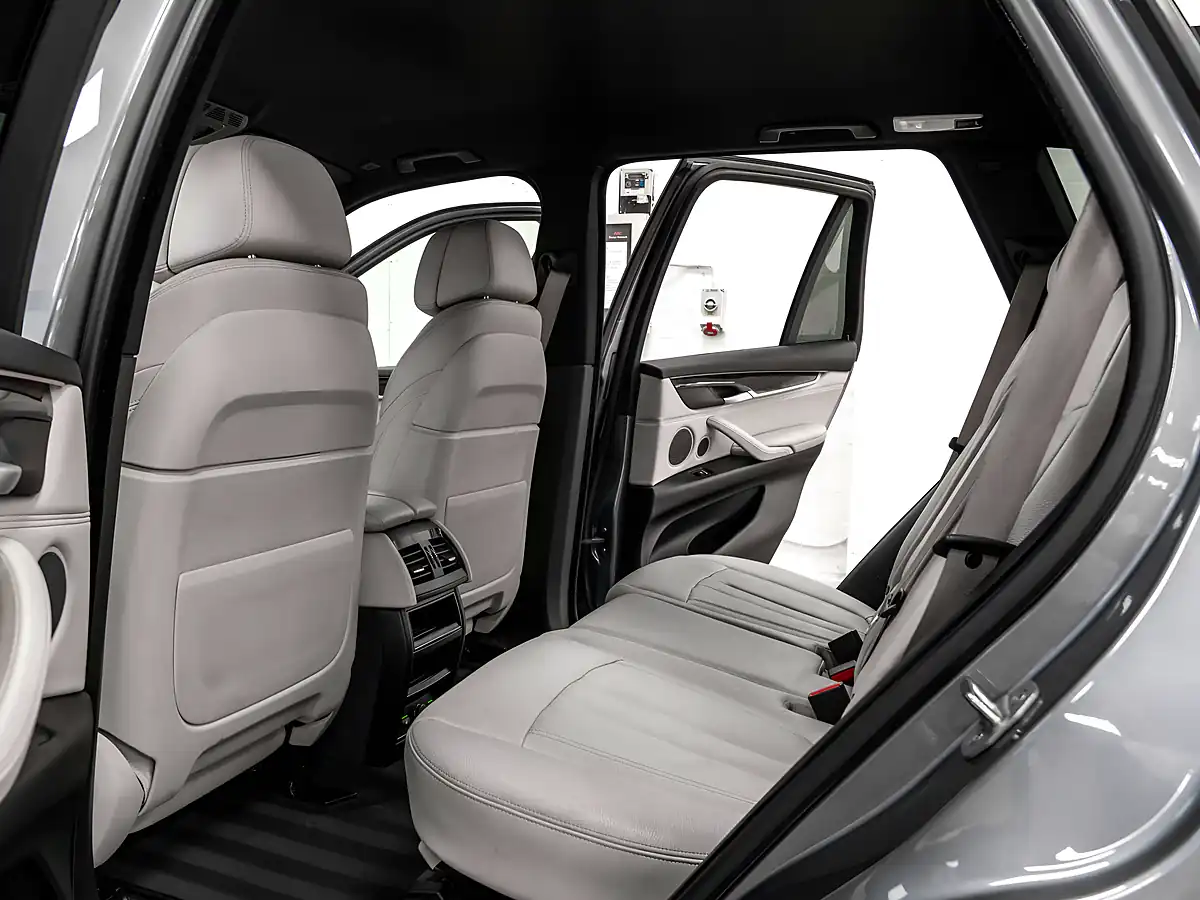 Used 2017 BMW X5 M Sport Space Grey - Interior and Exterior details 14