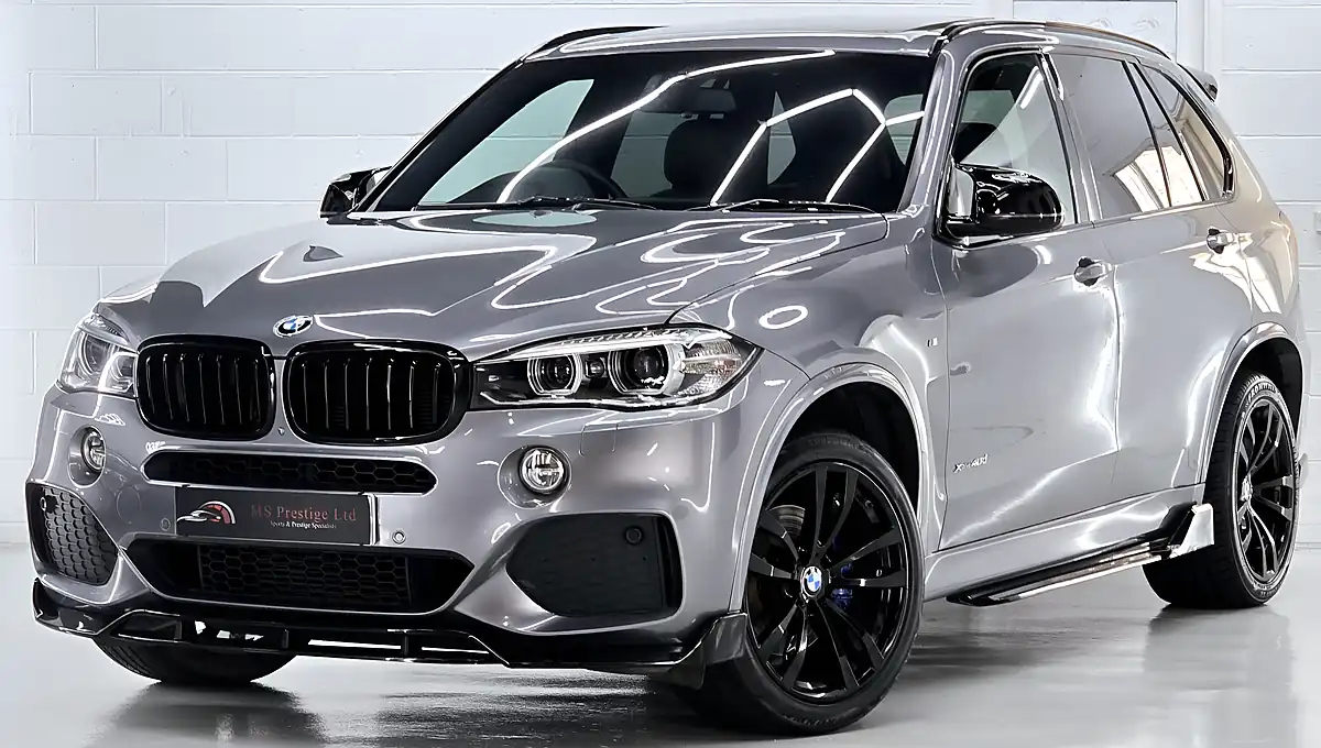 Used 2017 BMW X5 M Sport Space Grey - Front View