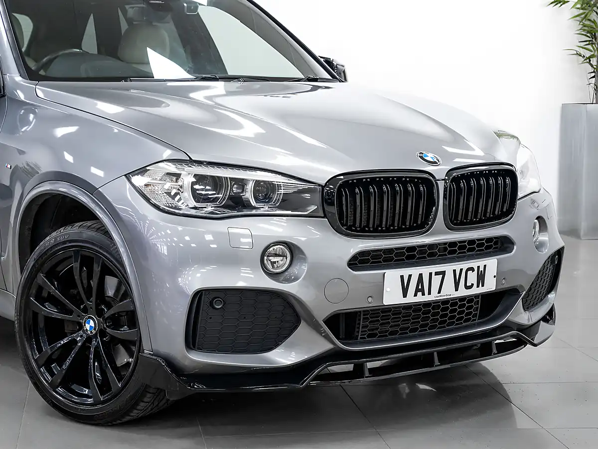 Used 2017 BMW X5 M Sport Space Grey - Interior and Exterior details 9