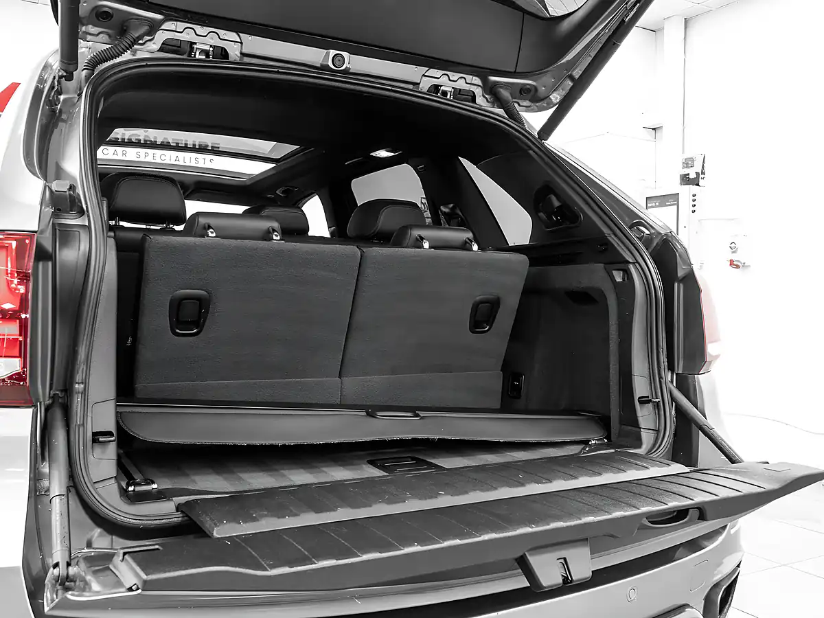 Used 2017 BMW X5 M Sport Space Grey - Interior and Exterior details 16