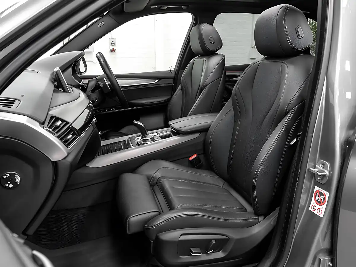 Used 2017 BMW X5 M Sport Space Grey - Interior and Exterior details 14