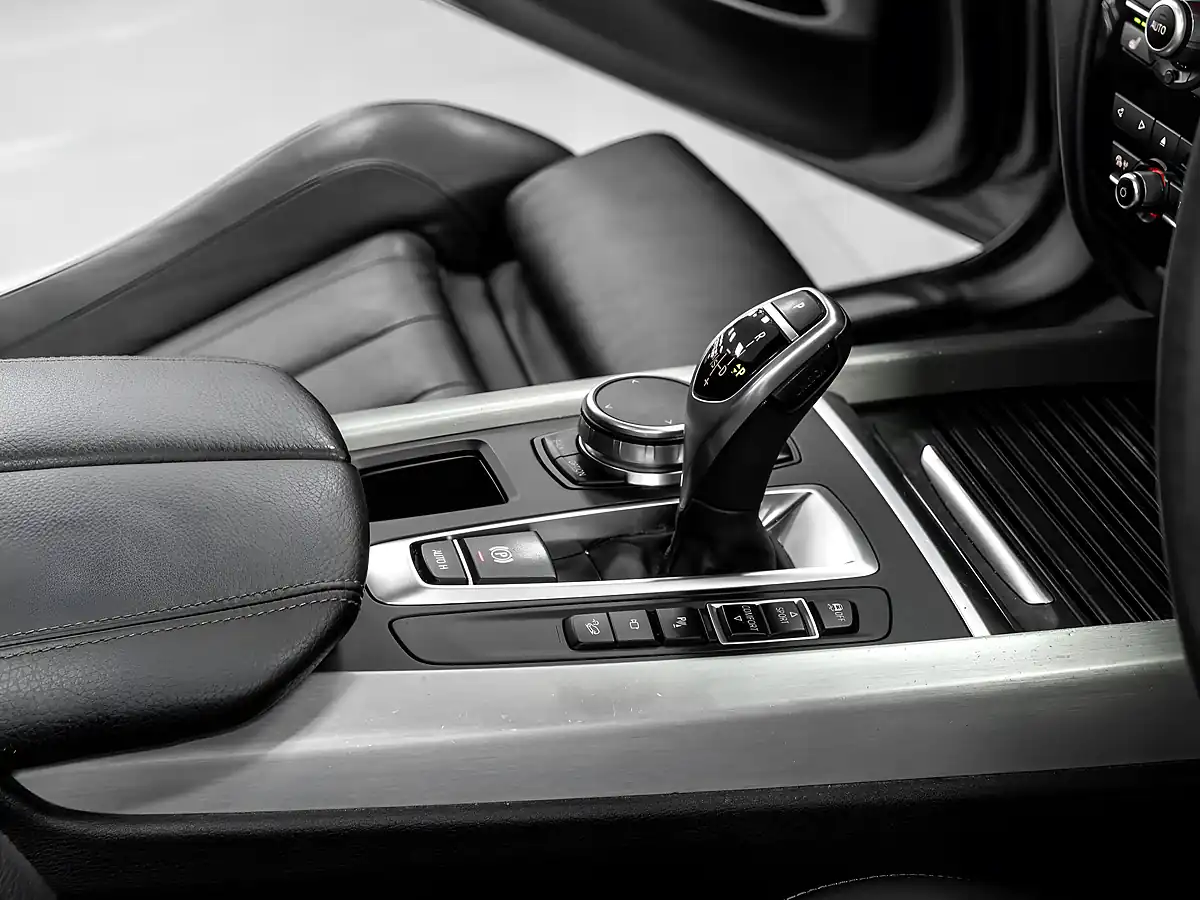 Used 2017 BMW X5 M Sport Space Grey - Interior and Exterior details 18