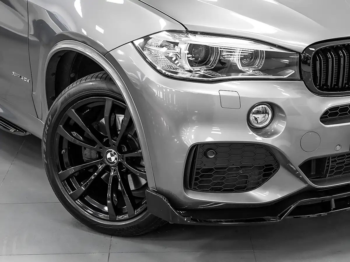 Used 2017 BMW X5 M Sport Space Grey - Interior and Exterior details 10
