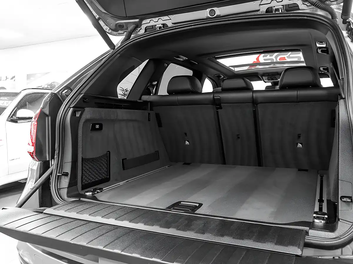 Used 2017 BMW X5 M Sport Space Grey - Interior and Exterior details 15