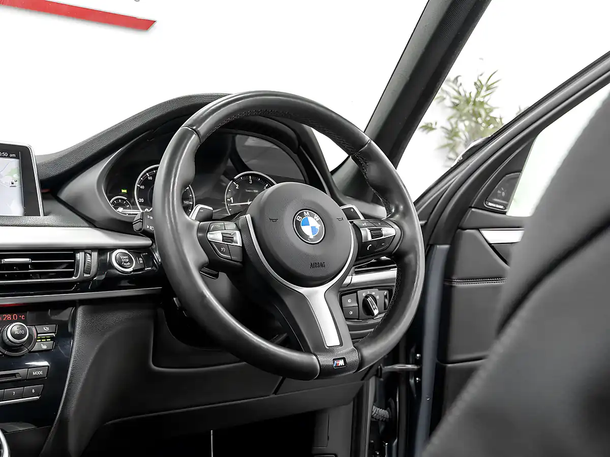 Used 2017 BMW X5 M Sport Space Grey - Interior and Exterior details 17