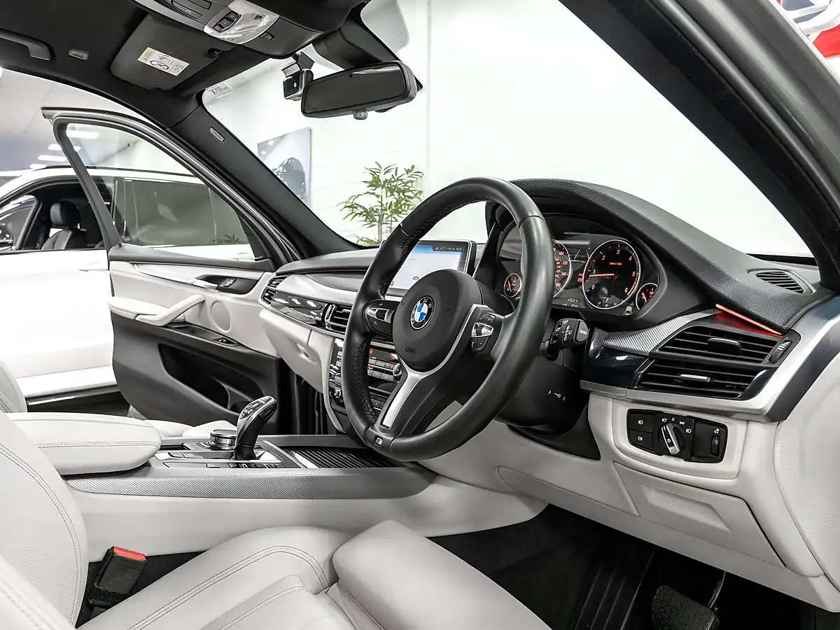 Used 2017 BMW X5 M Sport Space Grey - Interior and Exterior details 16