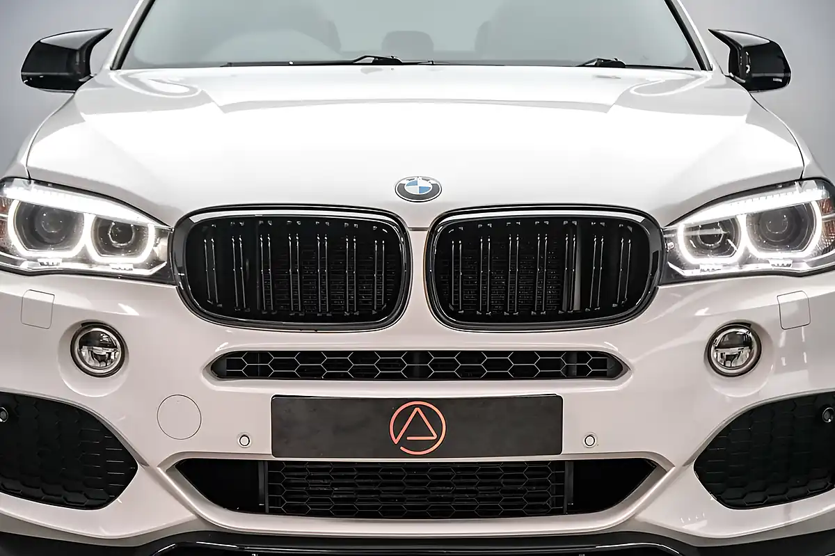 Used 2017 BMW X5 M Sport White - Interior and Exterior details 10