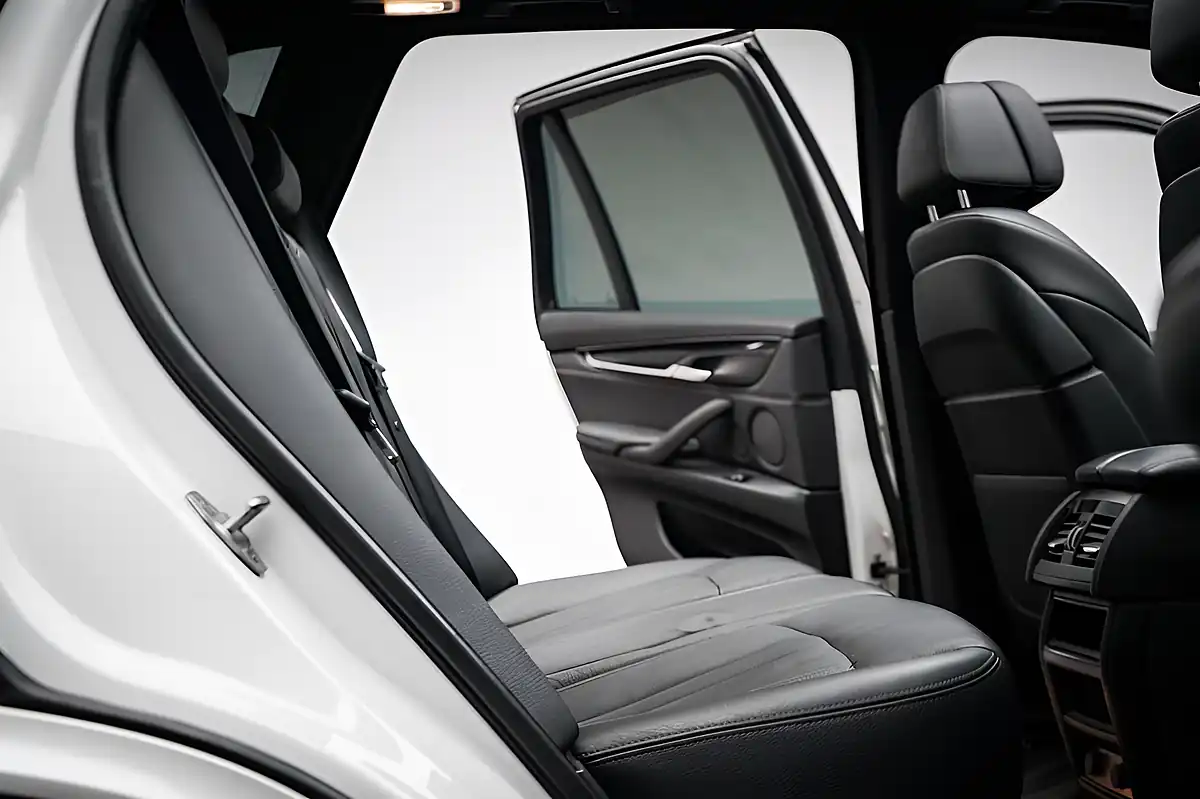 Used 2017 BMW X5 M Sport White - Interior and Exterior details 16