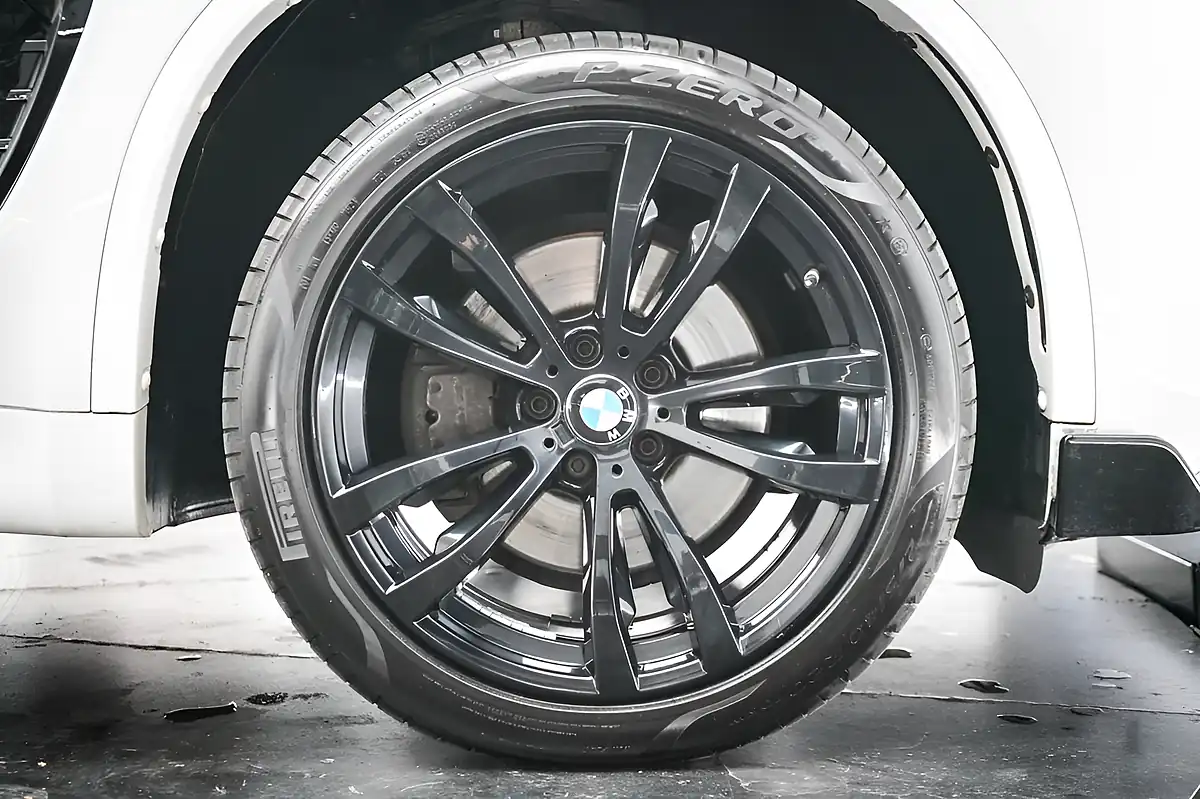 Used 2017 BMW X5 M Sport White - Interior and Exterior details 20