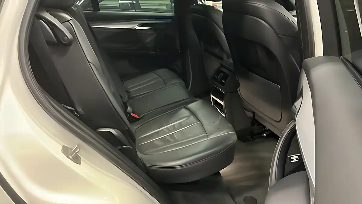 Used 2017 BMW X5 White - Interior and Exterior details 10