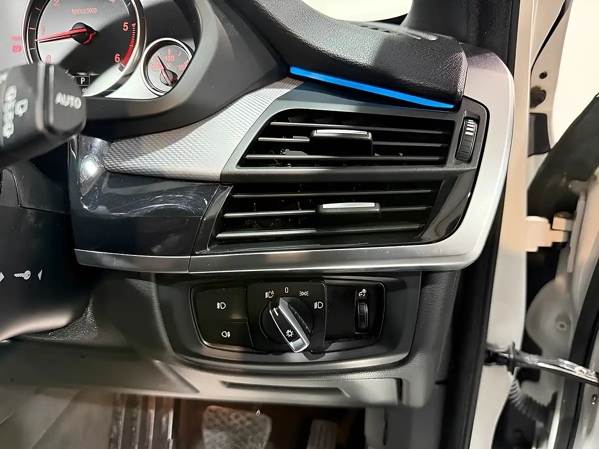 Used 2017 BMW X5 White - Interior and Exterior details 14