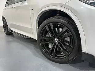 Used 2017 BMW X5 White - Interior and Exterior details 4