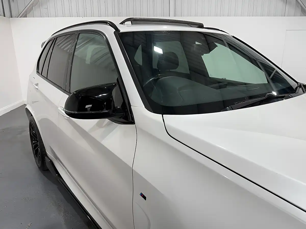 Used 2017 BMW X5 White - Interior and Exterior details 7