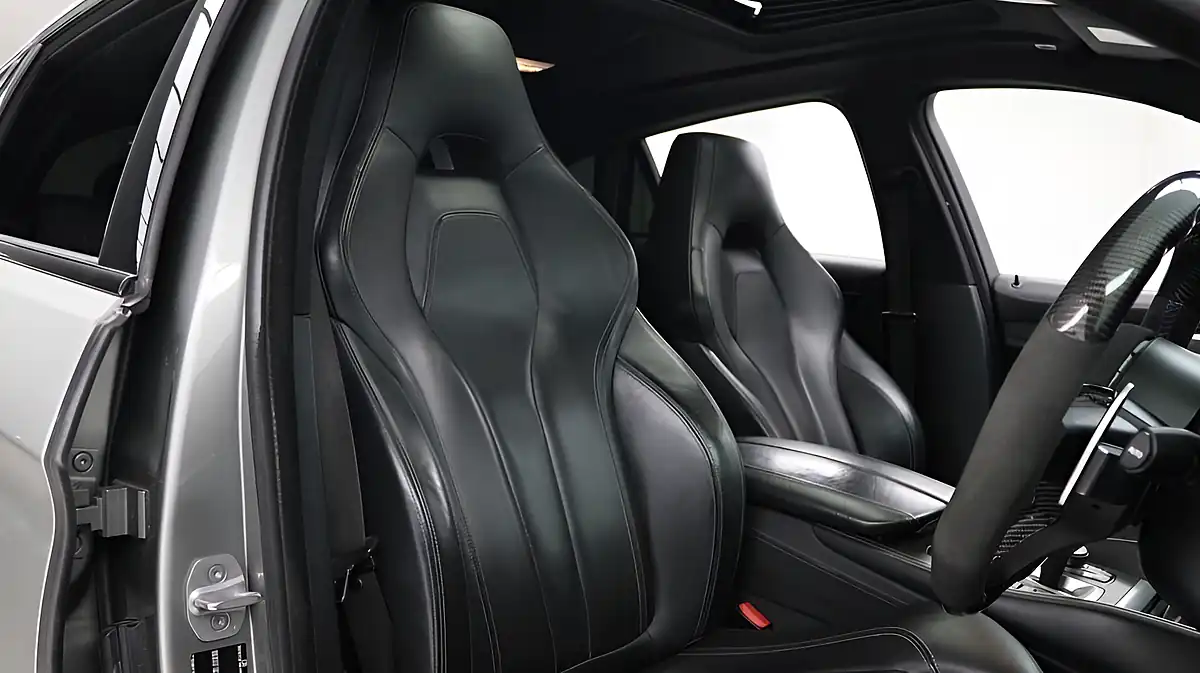Used 2017 BMW X6 M Grey - Interior and Exterior details 17
