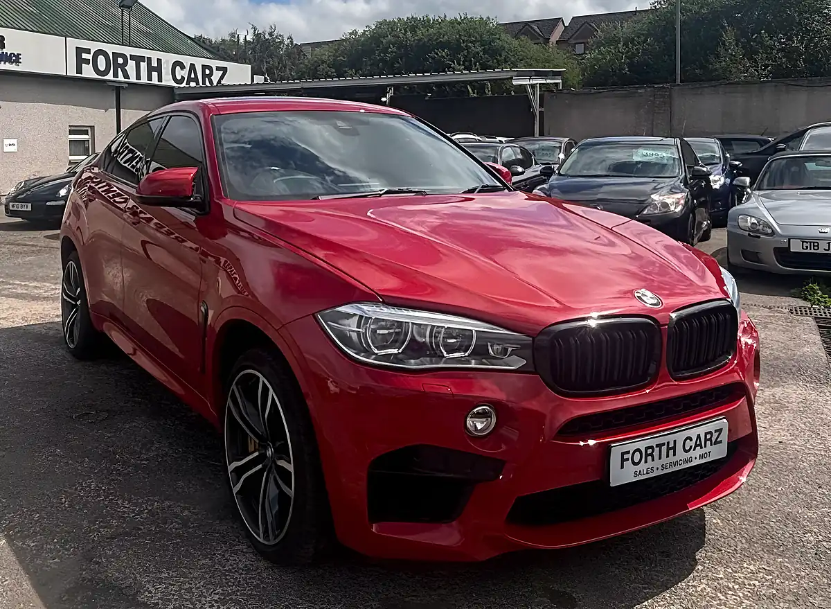 Used 2017 BMW X6 M Melbourne Red Metallic - Front View