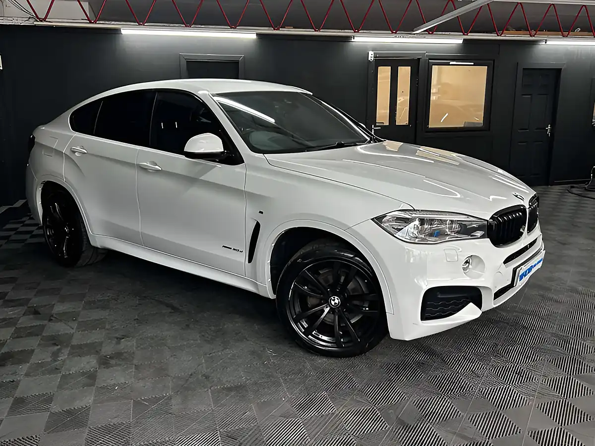 Used 2017 BMW X6 M Sport Alpine White - Interior and Exterior details 11