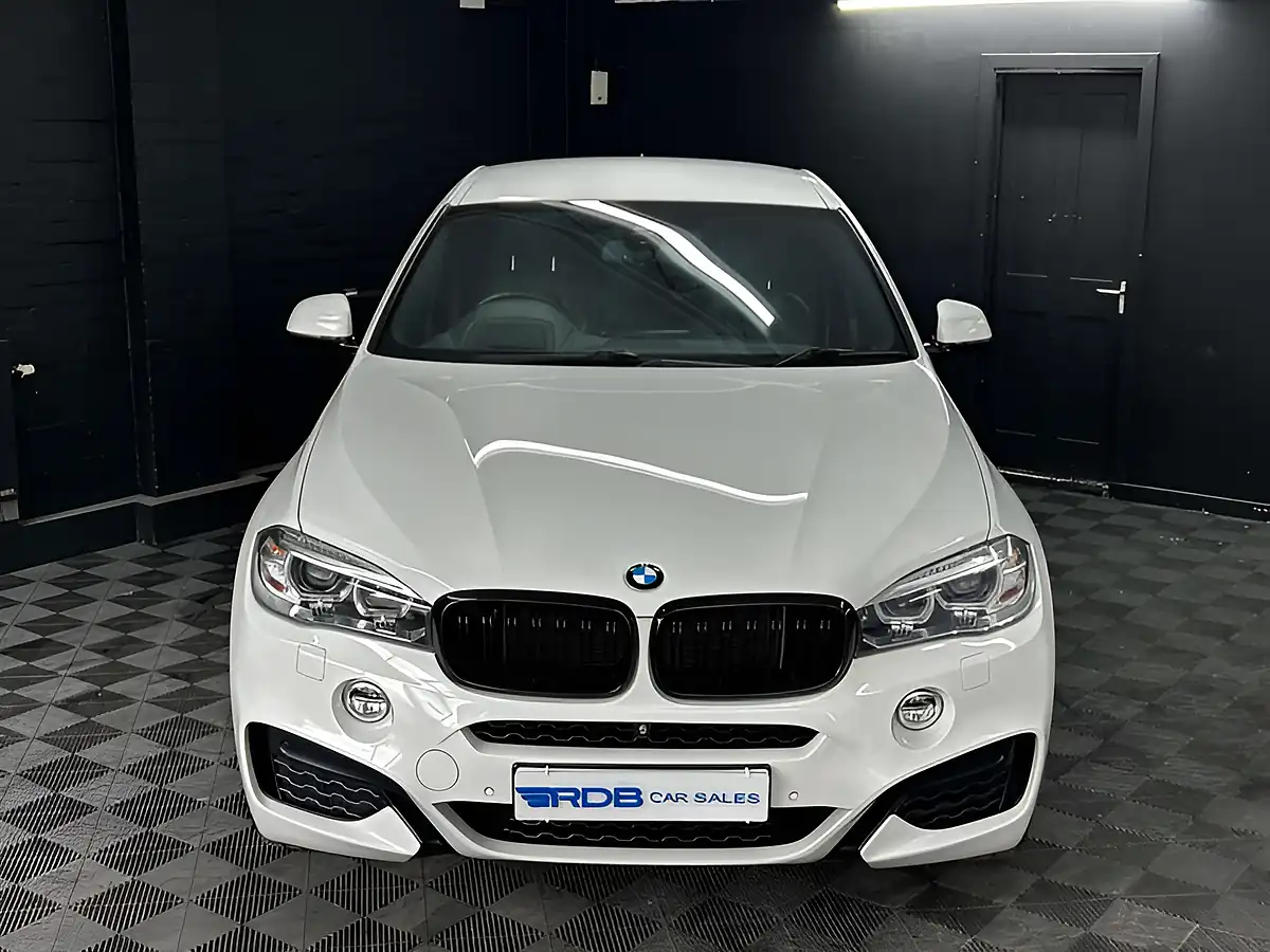 Used 2017 BMW X6 M Sport Alpine White - Interior and Exterior details 6